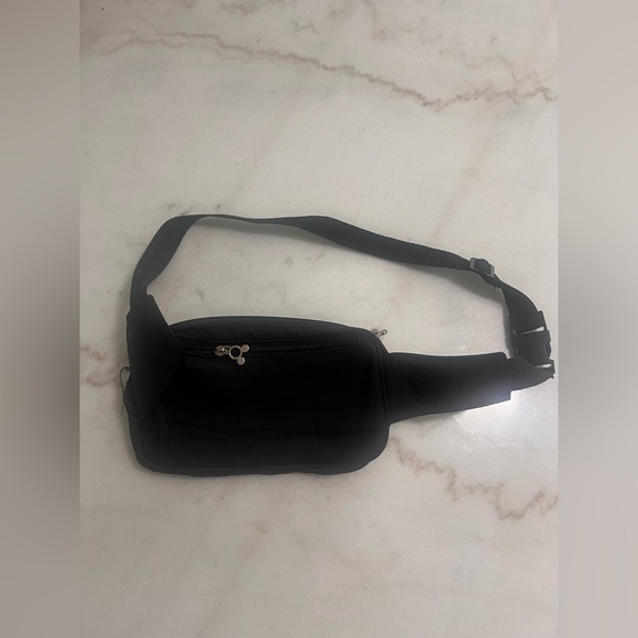 Mickey Mouse Black Belt Bag Fanny Pack With Mouse Silver Tone Zipper Pulls - Picture 5 of 10